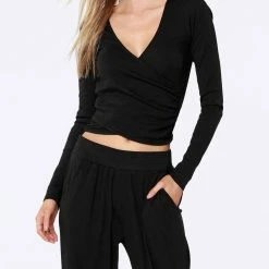 Bobi women Cropped Surplice Top in Black