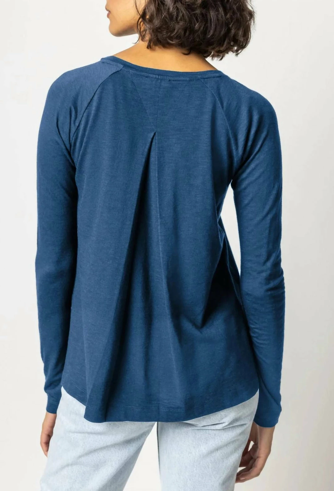 Lilla P women Long Sleeve Pleat Back Top in Pond - Image 2